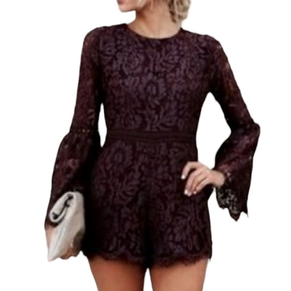 DO+BE Pants - Do+be Natasha Lace Shorts Romper, Dark Plum, Bell Sleeves, Pockets, EUC, Size S